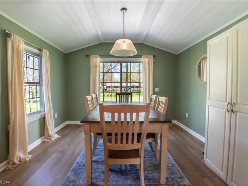 2375 Yorktown Street NW, Uniontown, OH 44685 Photo 11