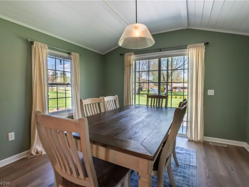 2375 Yorktown Street NW, Uniontown, OH 44685 Photo 12