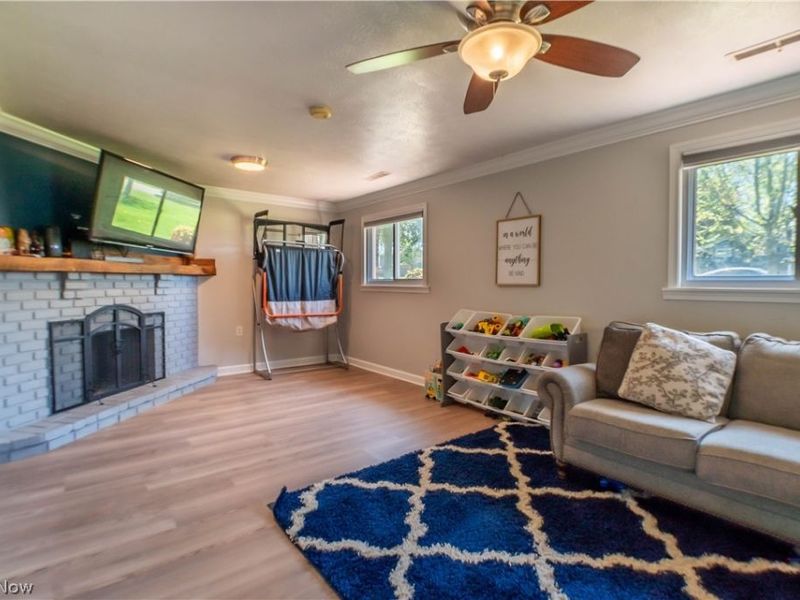 2375 Yorktown Street NW, Uniontown, OH 44685 Photo 14