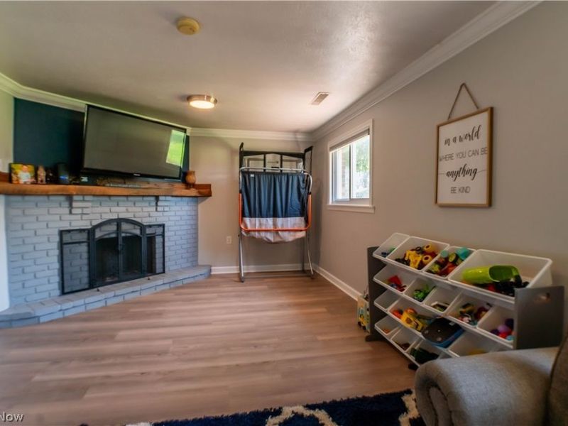 2375 Yorktown Street NW, Uniontown, OH 44685 Photo 15