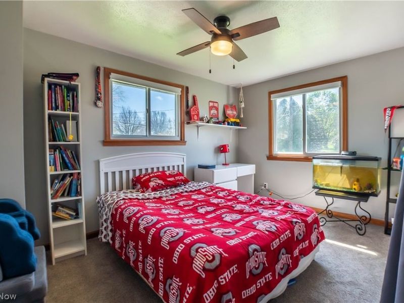 2375 Yorktown Street NW, Uniontown, OH 44685 Photo 17