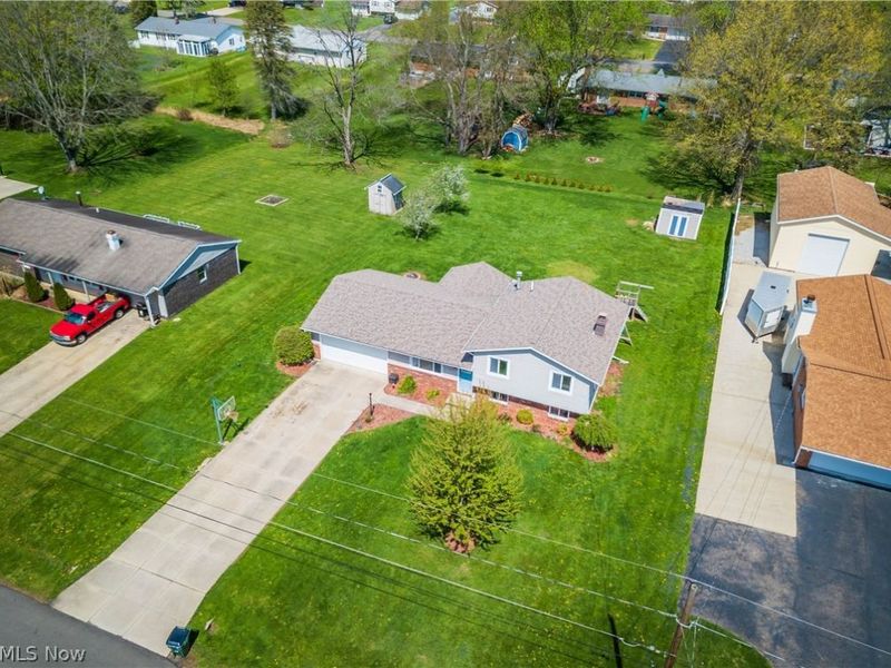 2375 Yorktown Street NW, Uniontown, OH 44685 Photo 29