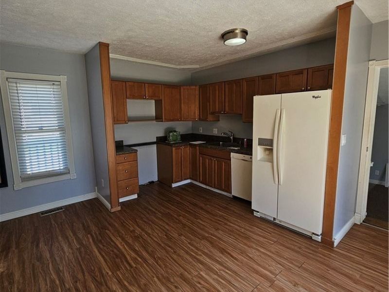 560 N Broadway Street, Medina, OH 44256 Photo 14