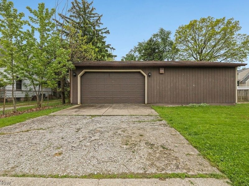 560 N Broadway Street, Medina, OH 44256 Photo 23