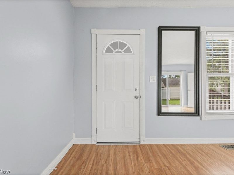 560 N Broadway Street, Medina, OH 44256 Photo 3