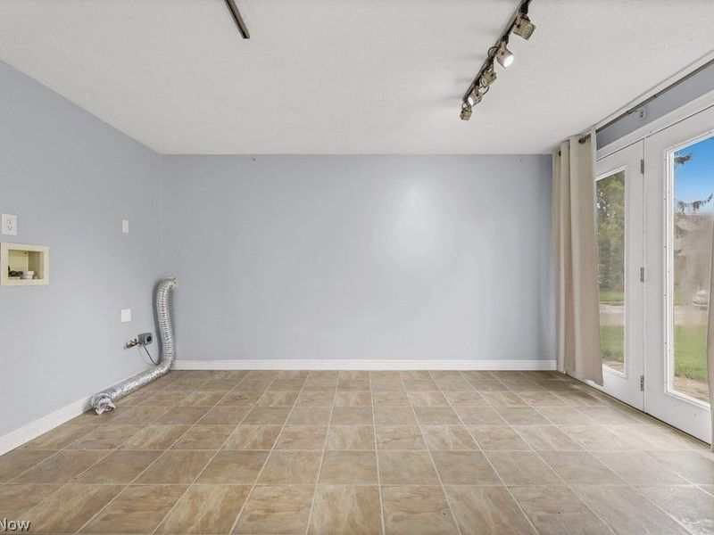 560 N Broadway Street, Medina, OH 44256 Photo 8