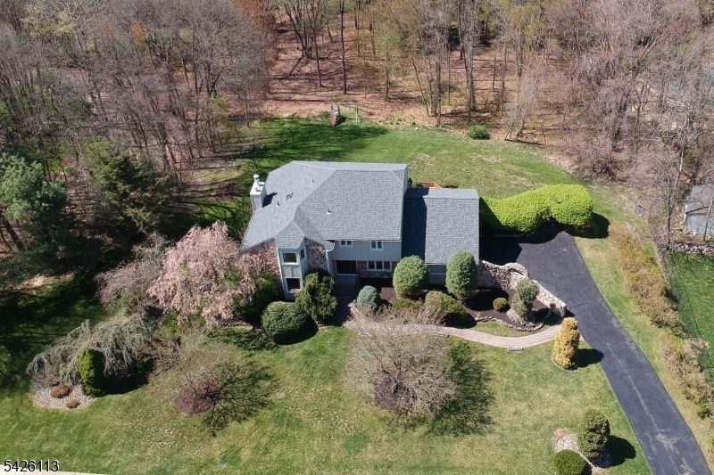 29 Radcliffe Dr, Roxbury, NJ 07876 Main Photo