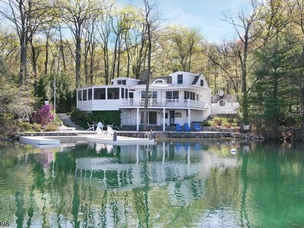 140 Lake End Rd, Rockaway, NJ 07435