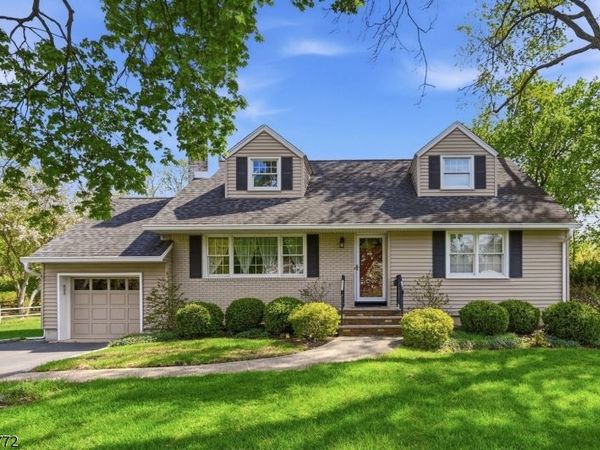 217 Jeffer St, Ridgewood, NJ 07450