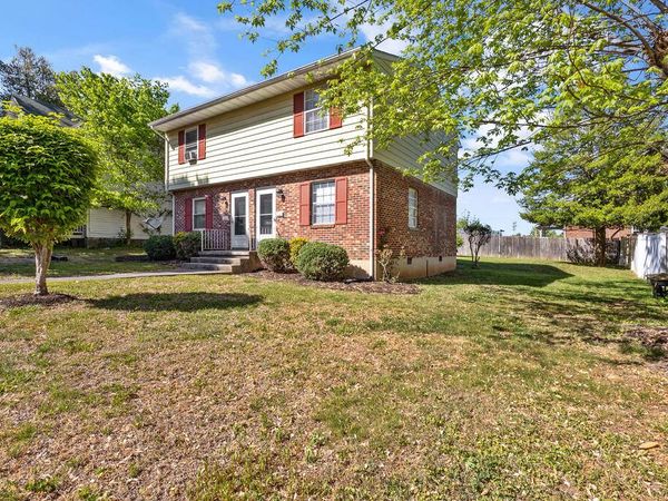 1905 Oxford AVE SW, Roanoke, VA 24015