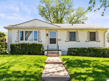 3301 S 122 Street , Omaha, NE 68144