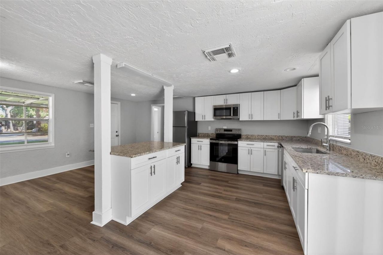 1150 52nd Street , Sarasota, FL 34234 Photo