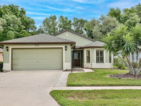 27210 STONEY BROOK DRIVE , LEESBURG, FL 34748