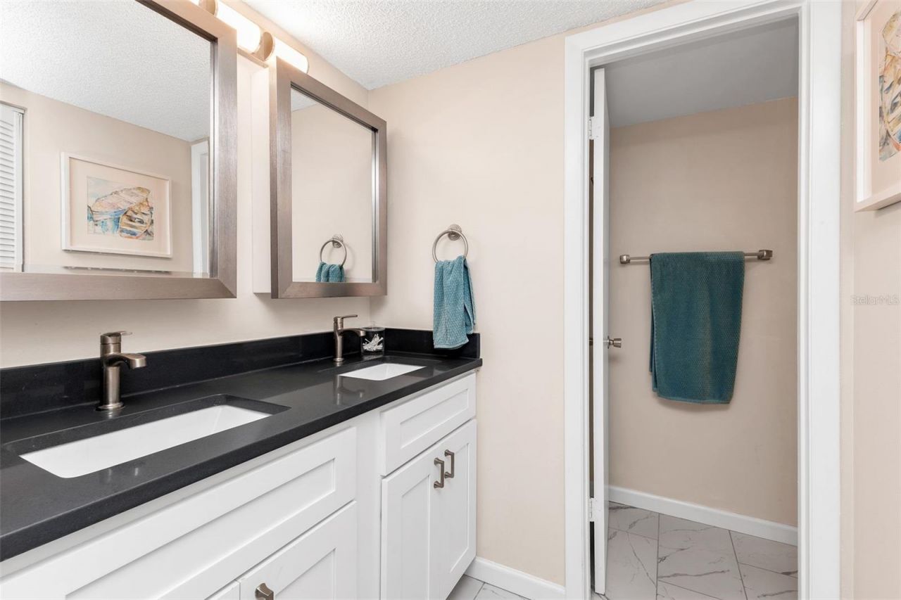 25188 Marion Avenue, Unit A207, Punta Gorda, FL 33950 Photo