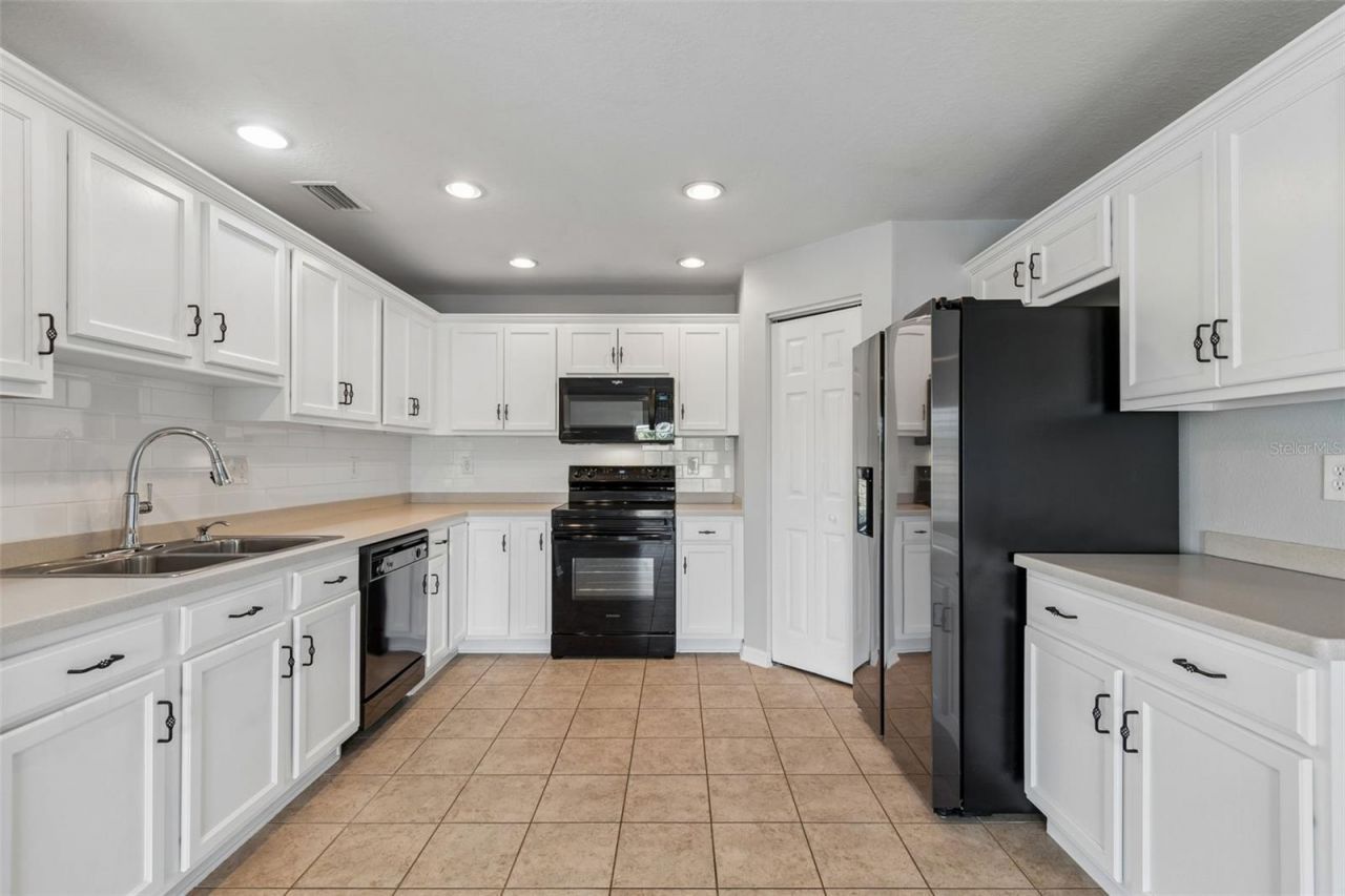 9515 Simeon Drive, Land O Lakes, FL 34638 Photo