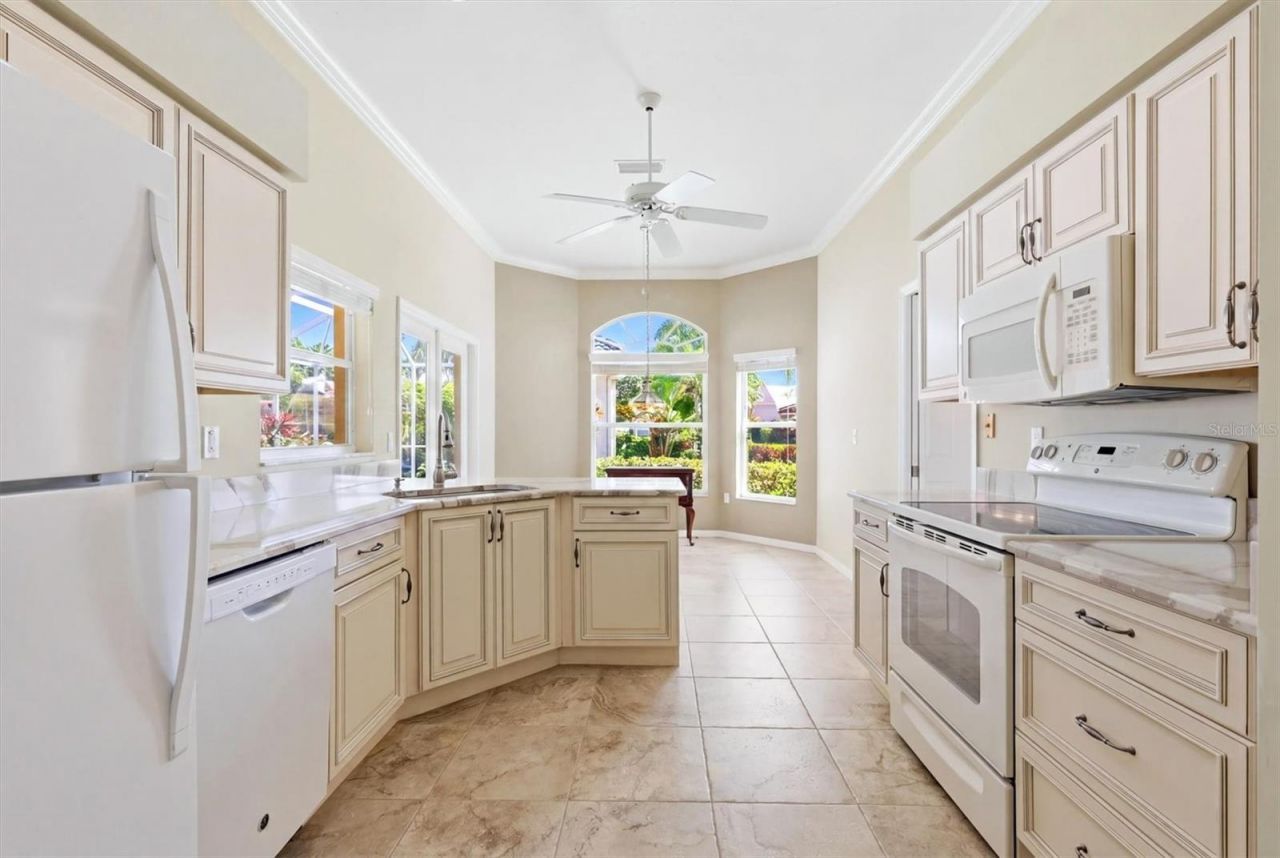 6820 Avenida Marbella, Sarasota, FL 34238 Photo