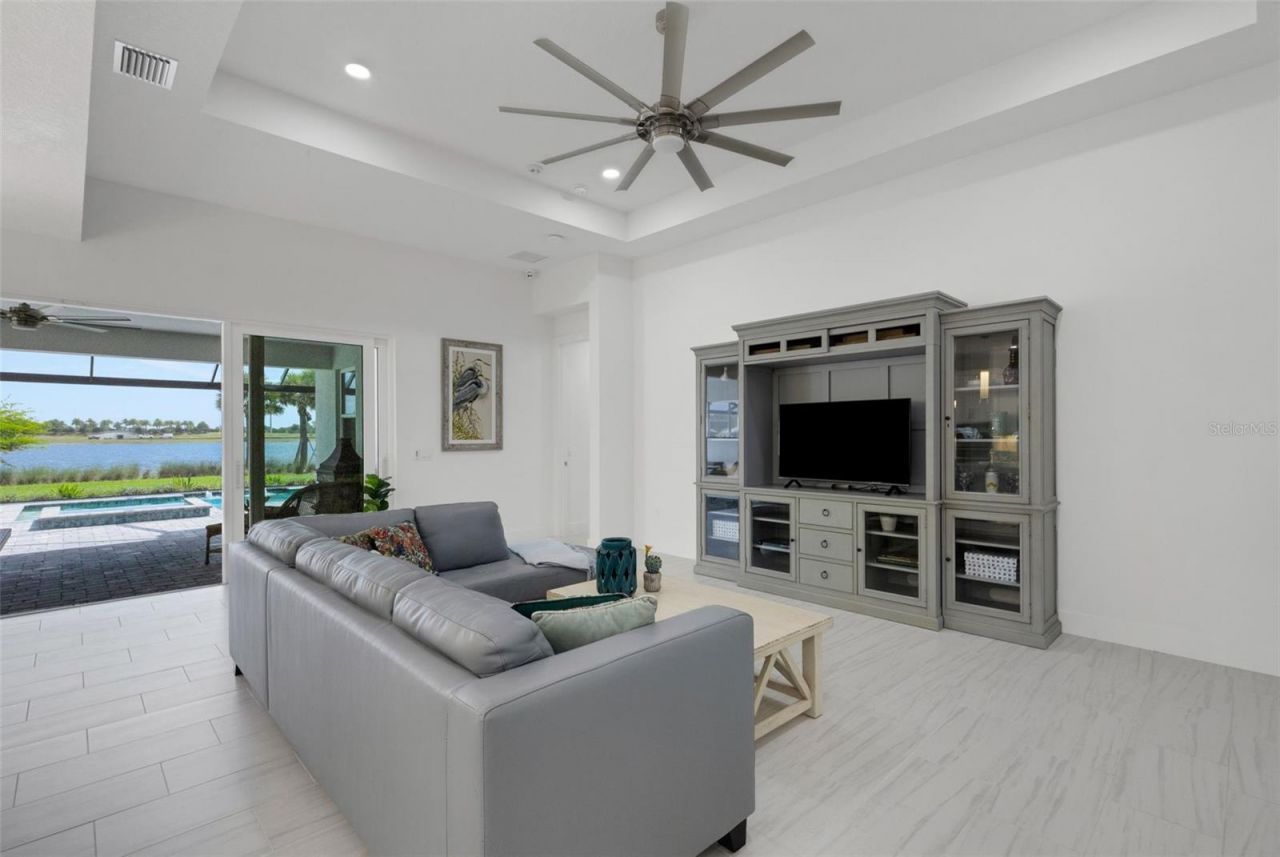 1104 Waterline Court, Sarasota, FL 34240 Photo