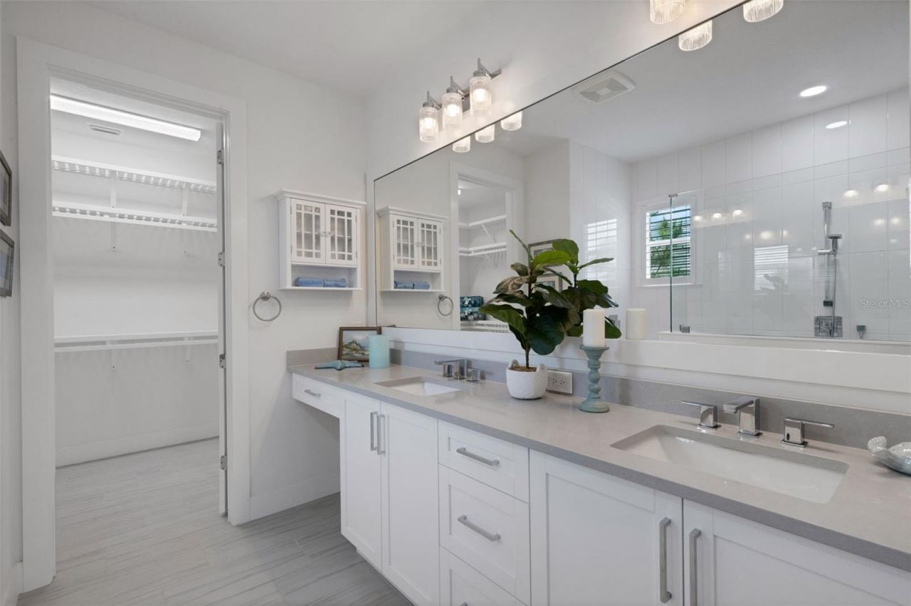 1104 Waterline Court, Sarasota, FL 34240 Photo