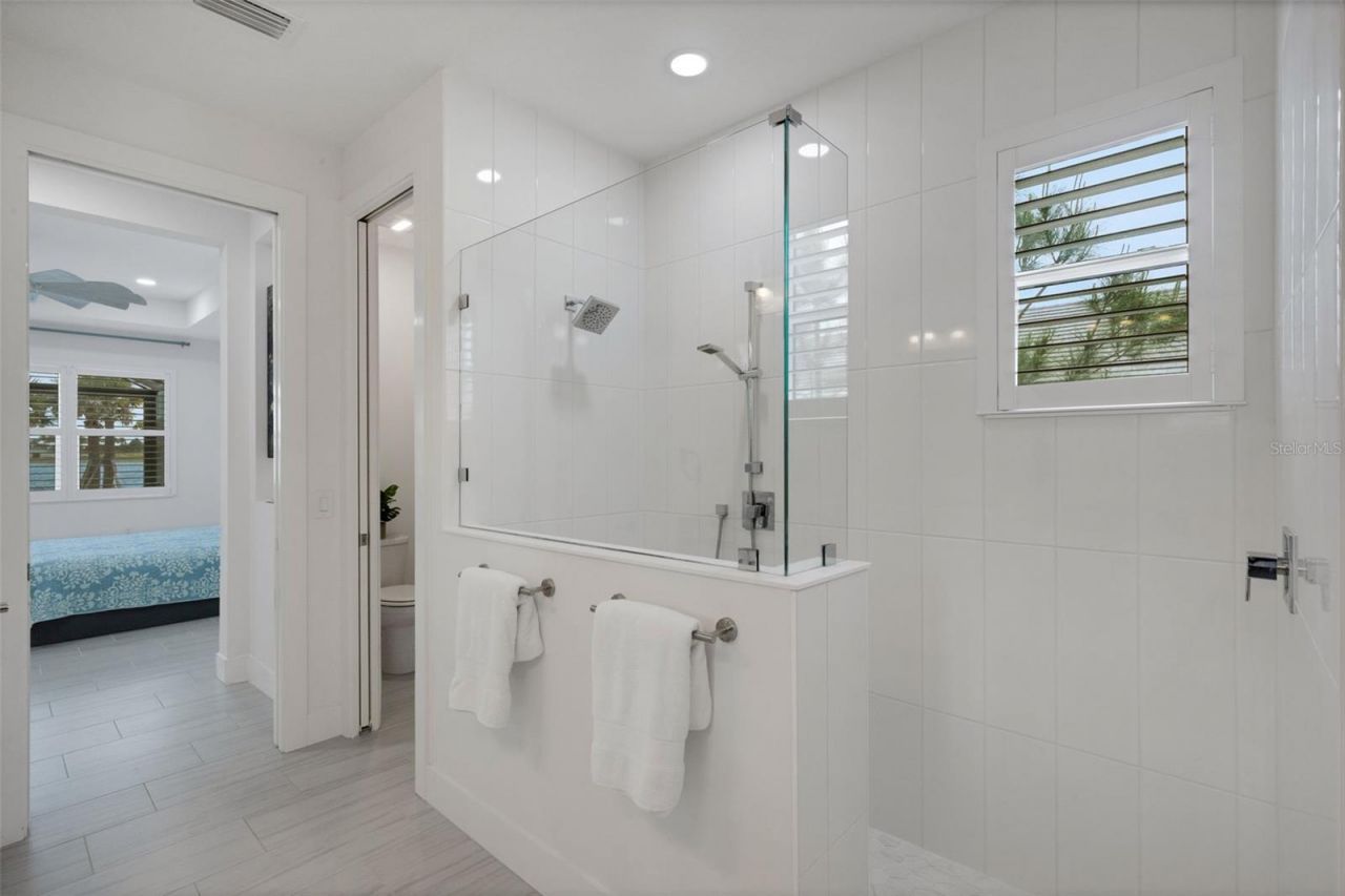 1104 Waterline Court, Sarasota, FL 34240 Photo