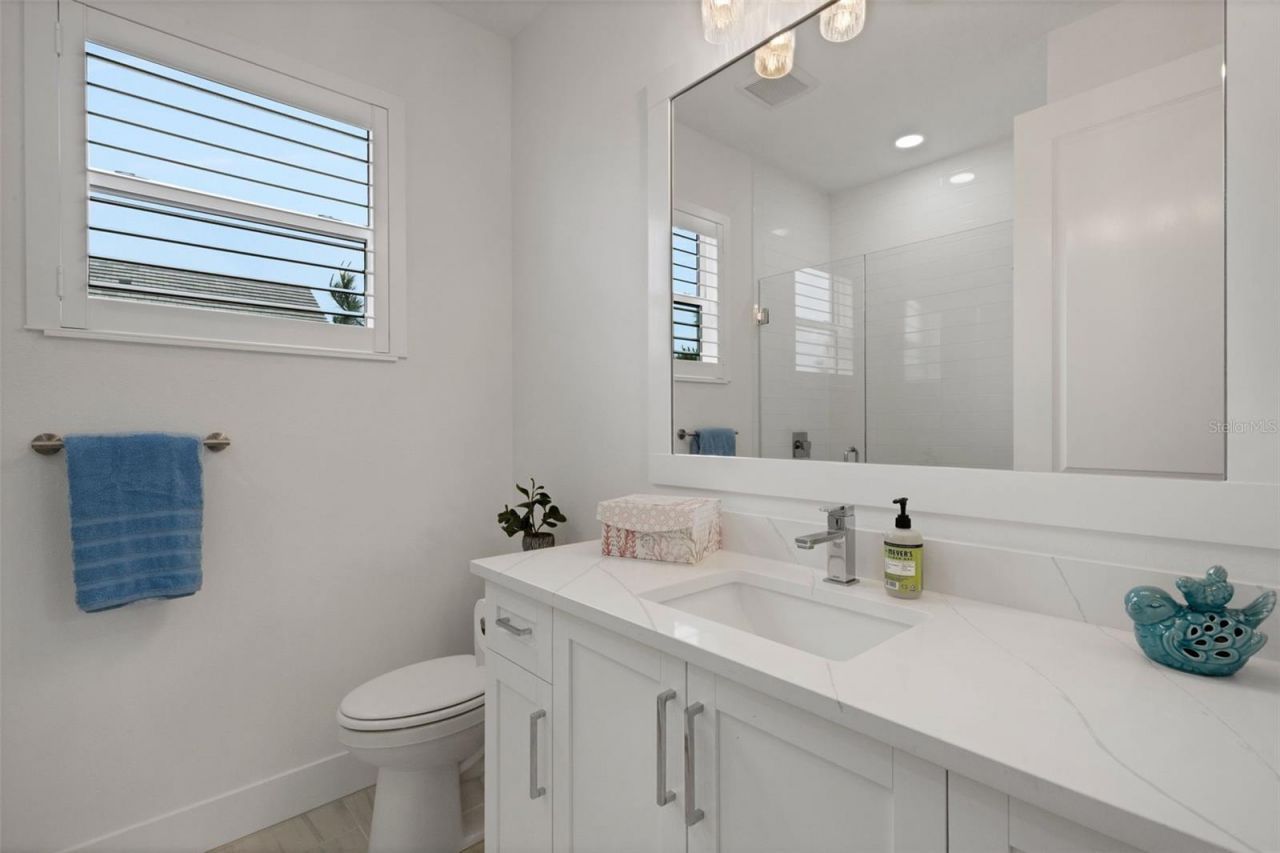 1104 Waterline Court, Sarasota, FL 34240 Photo