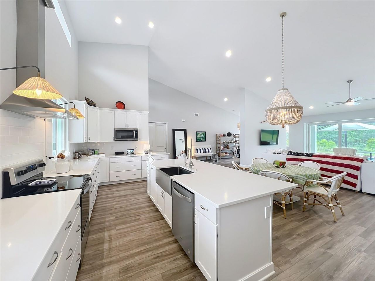 10220 & 10224 Bay Lake Road, Groveland, FL 34736 Photo