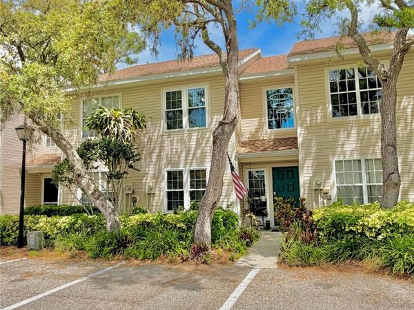 2122 CLOVER HILL ROAD , PALM HARBOR, FL 34683