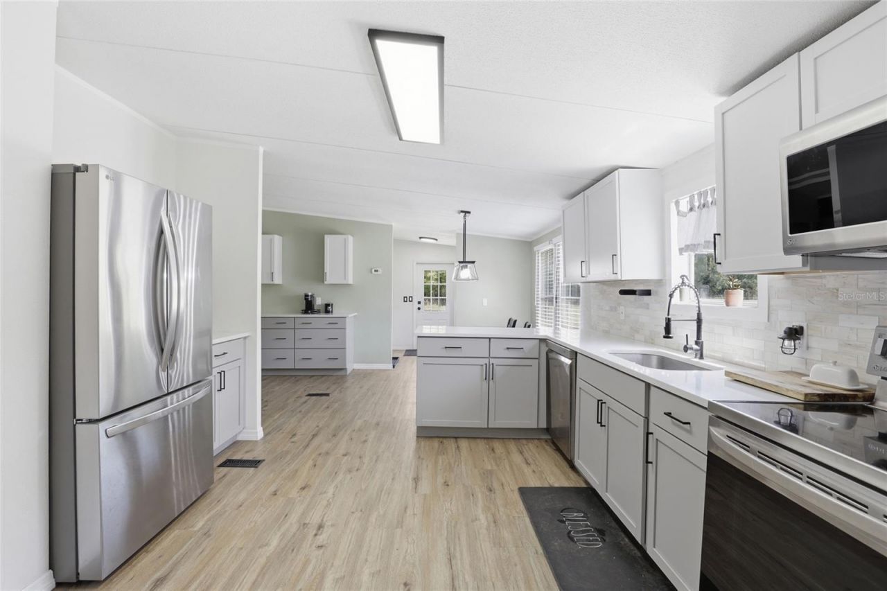 847 SW Applewood Glen , Fort White, FL 32038 Photo