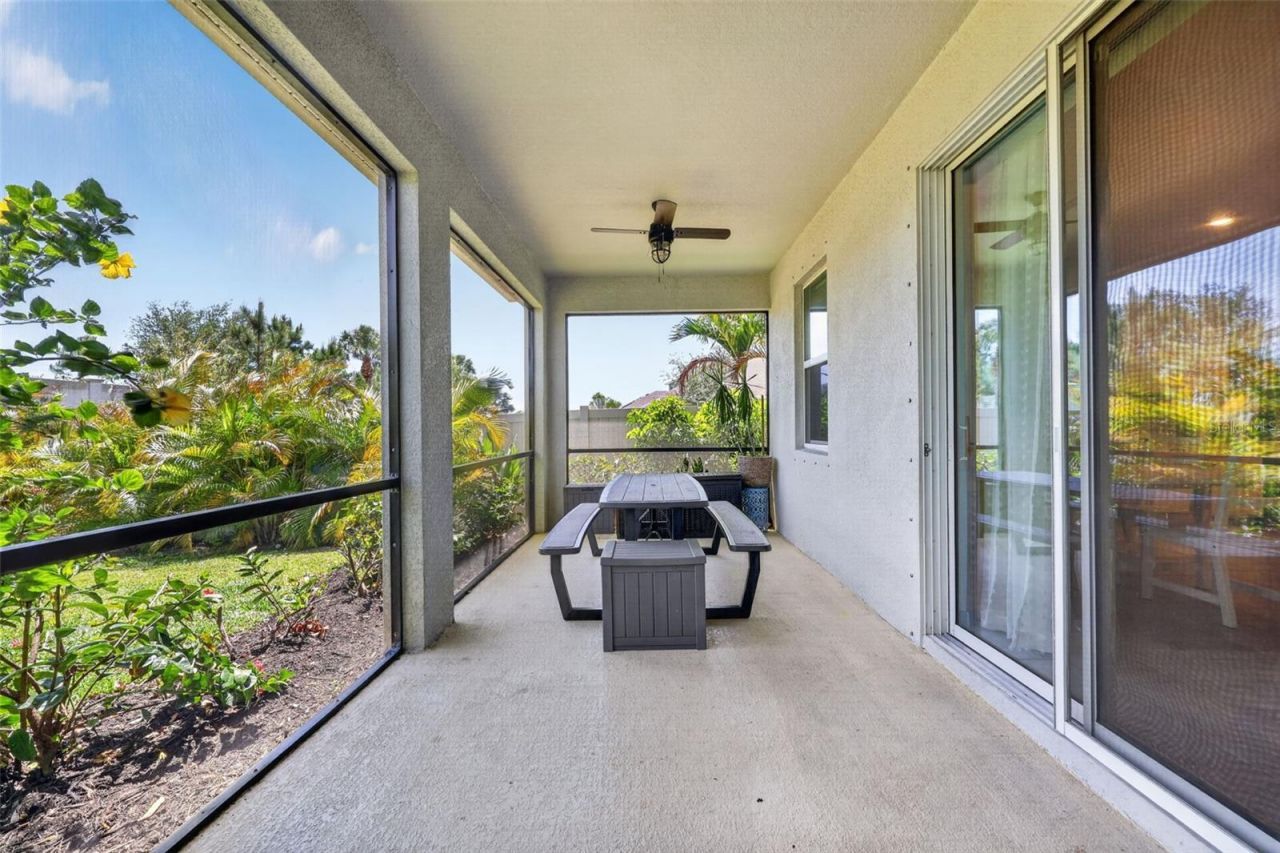 5667 Woodland Sage Drive, Sarasota, FL 34238 Photo