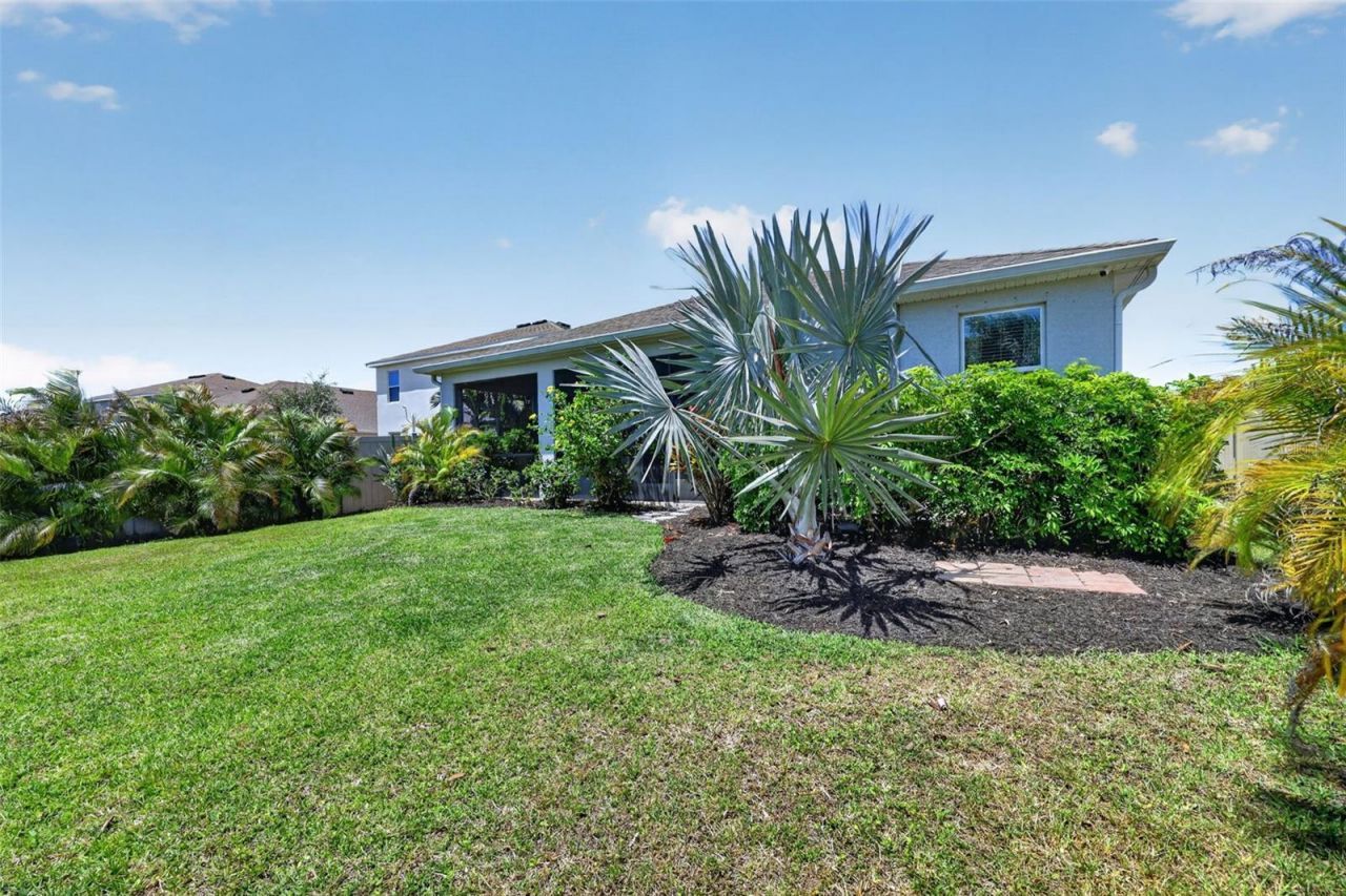 5667 Woodland Sage Drive, Sarasota, FL 34238 Photo
