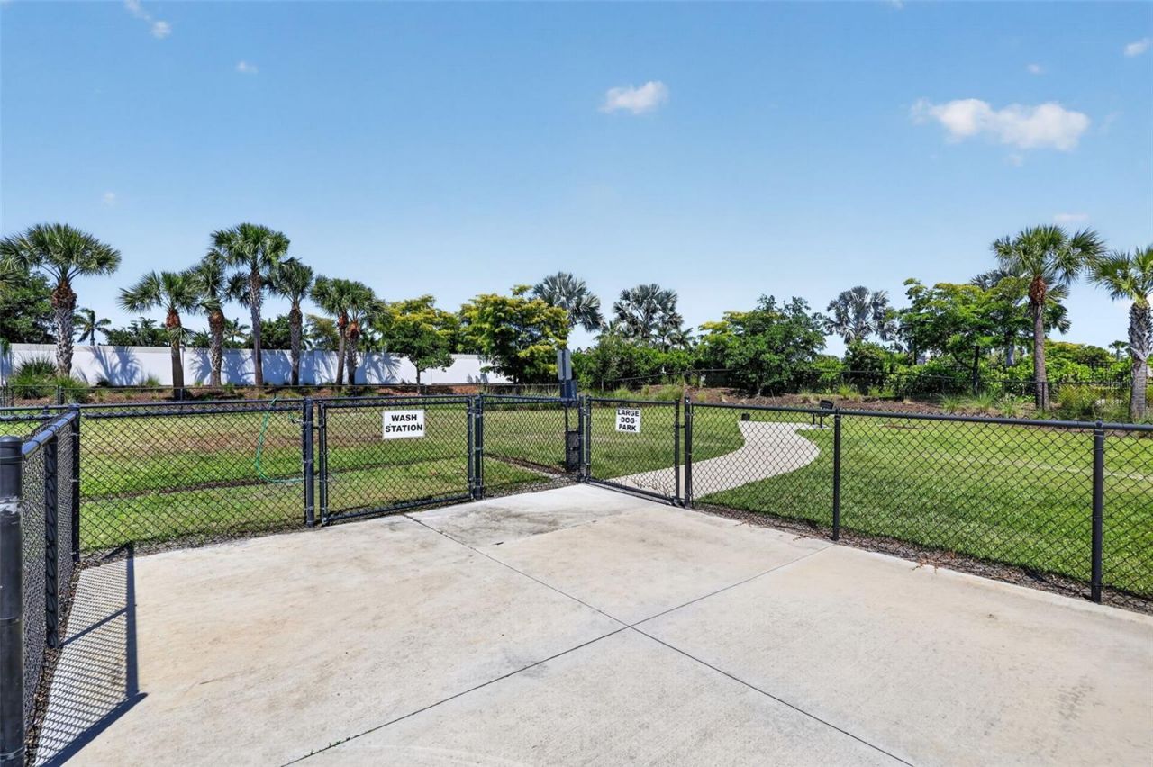 5667 Woodland Sage Drive, Sarasota, FL 34238 Photo