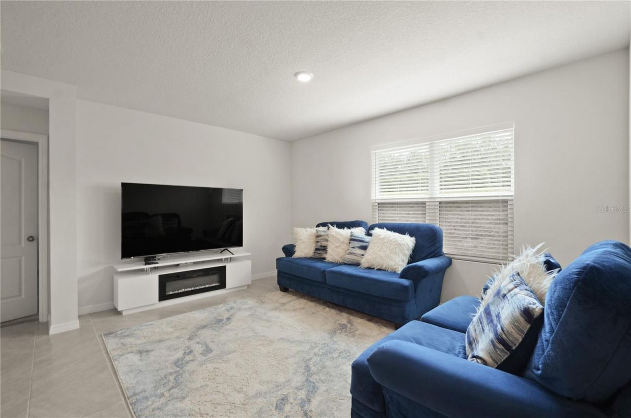 3235 Blue Crab Drive , Tavares, FL 32778 Photo