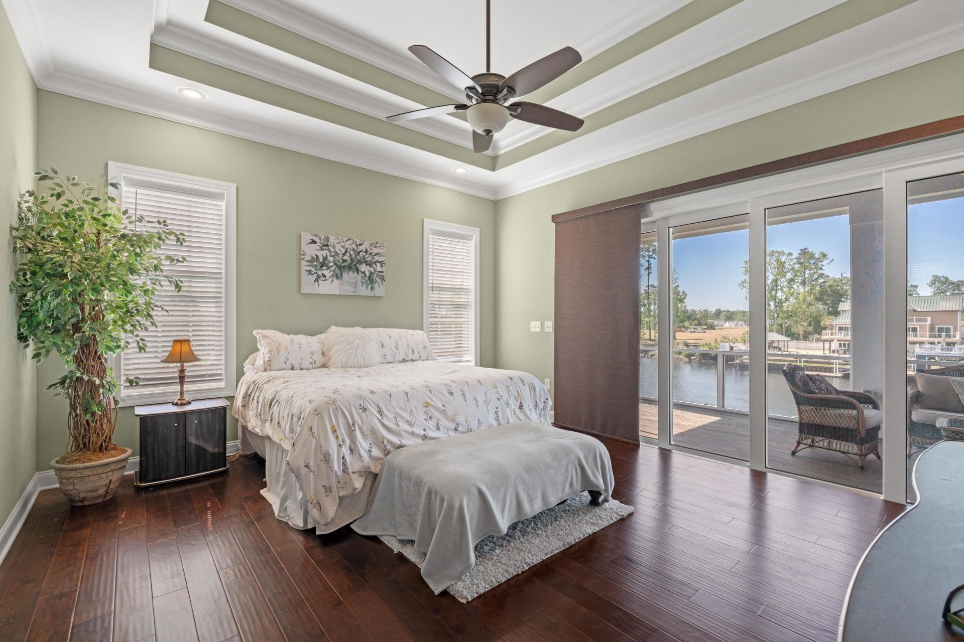 2618 Riverside Dr. Photo 14