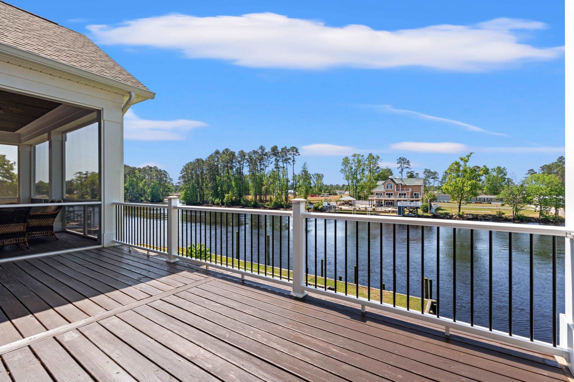 2618 Riverside Dr. Photo 28