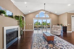 2618 Riverside Dr. photo 4