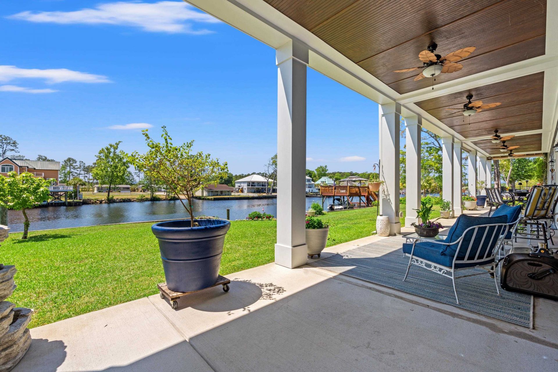 2618 Riverside Dr. Photo 40