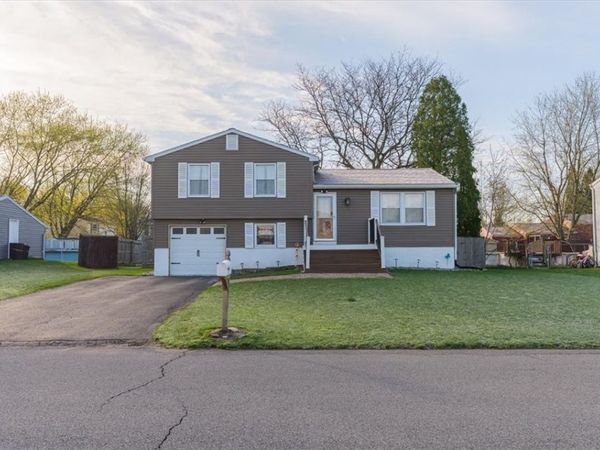 8080 Bamm Hollow Road , Clay, NY 13041