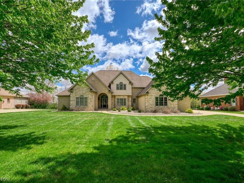 4966 Abbey Church Avenue NW, Canton, OH 44718 Photo 1