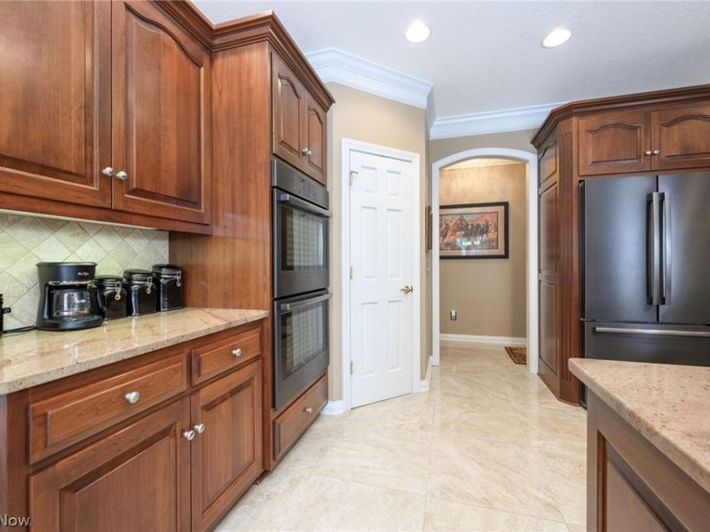 4966 Abbey Church Avenue NW, Canton, OH 44718 Photo 13