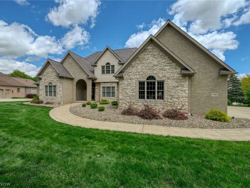 4966 Abbey Church Avenue NW, Canton, OH 44718 Photo 3