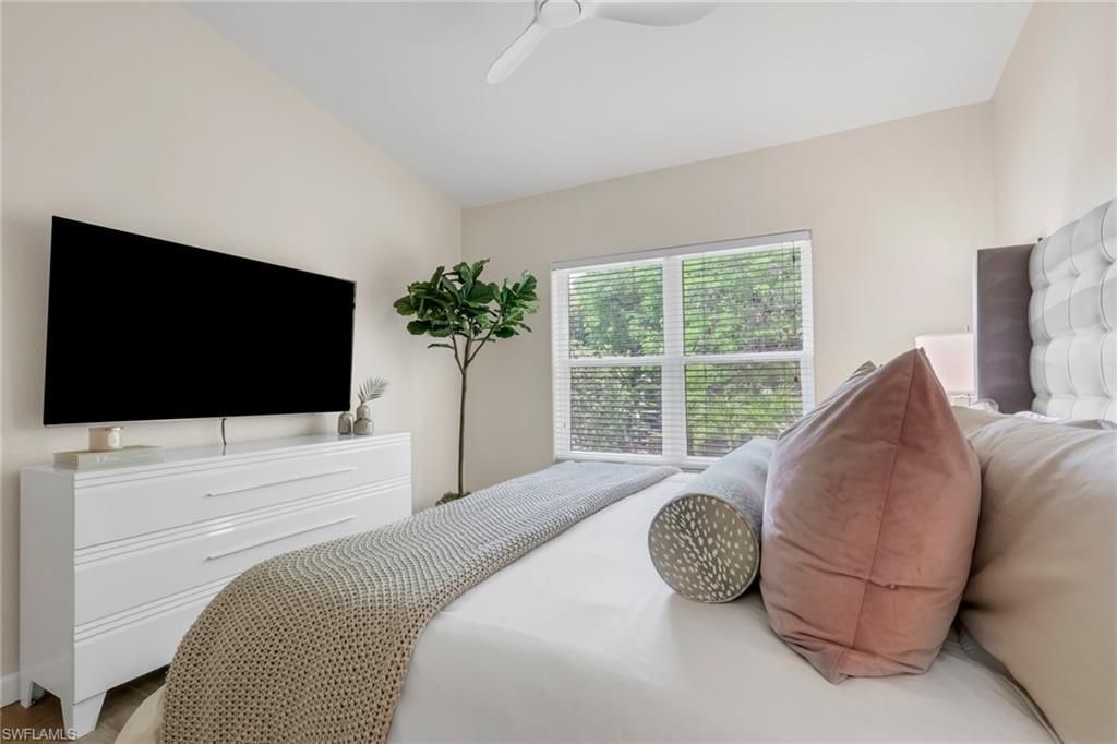 1215 Sarah Jean Cir, Unit J205, Naples, FL 34110 Photo