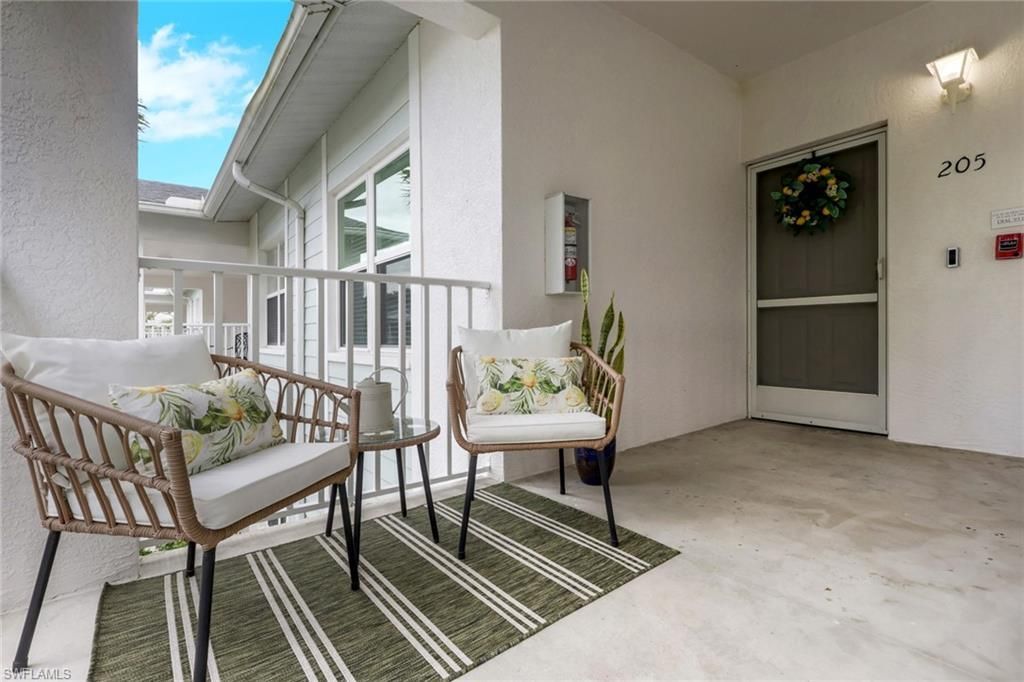 1215 Sarah Jean Cir, Unit J205, Naples, FL 34110 Photo