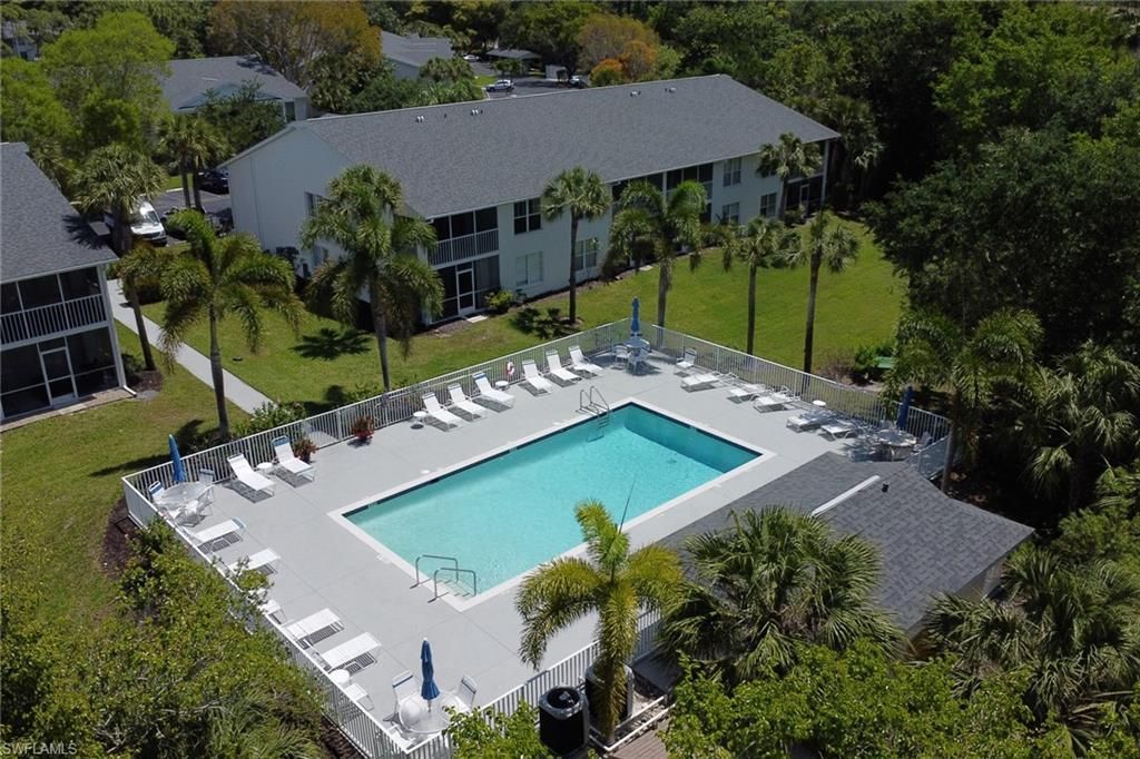 1215 Sarah Jean Cir, Unit J205, Naples, FL 34110 Photo