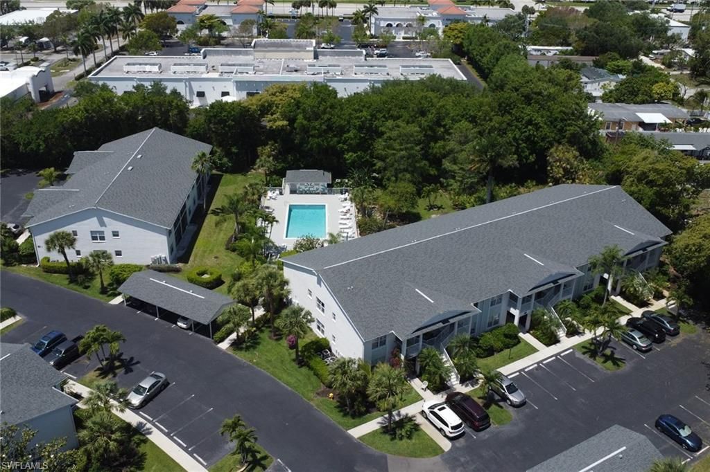 1215 Sarah Jean Cir, Unit J205, Naples, FL 34110 Photo