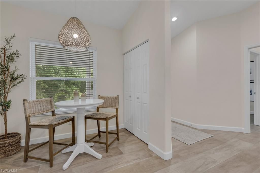 1215 Sarah Jean Cir, Unit J205, Naples, FL 34110 Photo