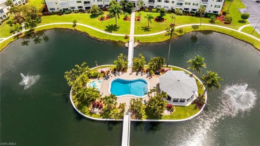 13520 Stratford Place Cir, Unit 201, Fort Myers, FL 33919 Photo