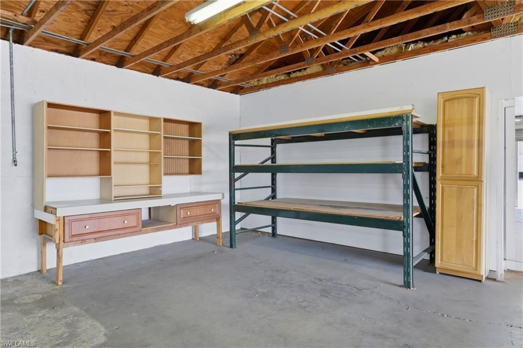 927 SE 13th Ave , Cape Coral, FL 33990 Photo