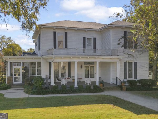 105 S Thomas Street, Elberton, GA 30635