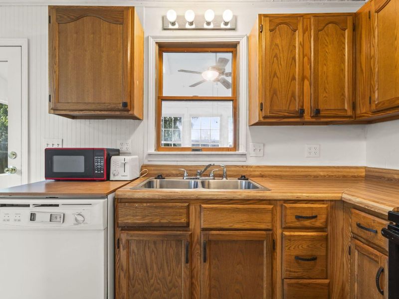 989 Davis Avenue, Newark, OH 43055 Photo 9