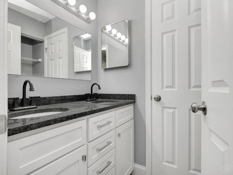 2687 Westwood Northern Boulevard, Unit B3, Cincinnati, OH 45211 Photo 16