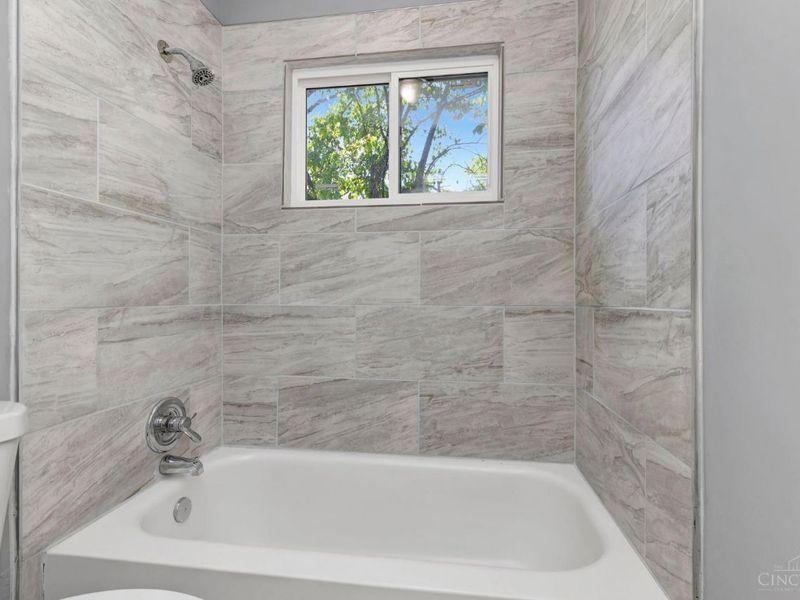 2687 Westwood Northern Boulevard, Unit B3, Cincinnati, OH 45211 Photo 17